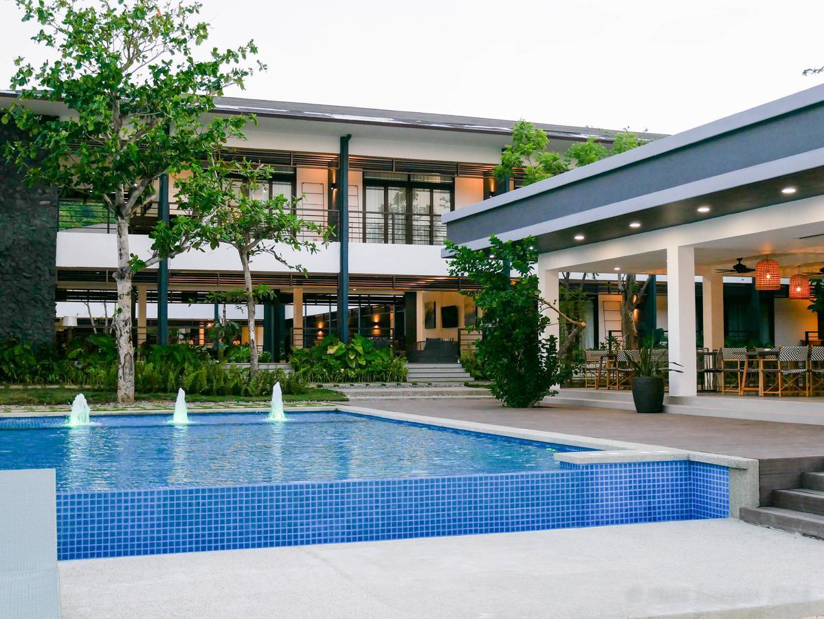 Hotel Huni Sicogon Carles Exterior foto